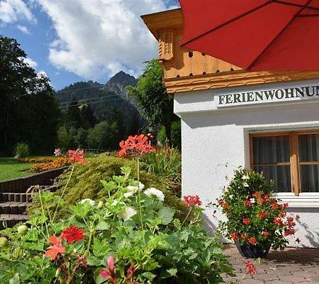 Apartamento Haus Frainer Wald am Arlberg Exterior foto