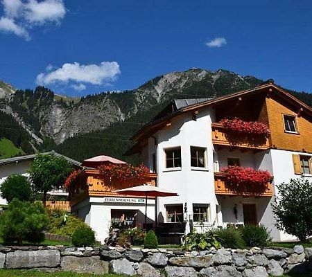 Apartamento Haus Frainer Wald am Arlberg Exterior foto