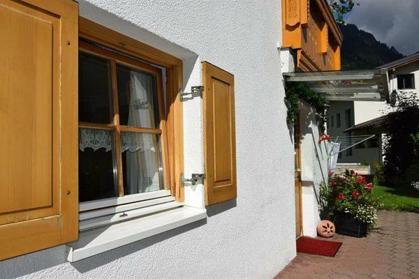 Apartamento Haus Frainer Wald am Arlberg Exterior foto