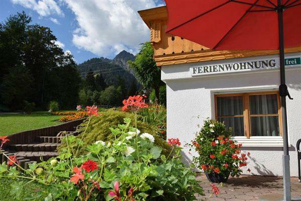 Apartamento Haus Frainer Wald am Arlberg Exterior foto